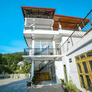 Oyo 555 Dasuni Hotel