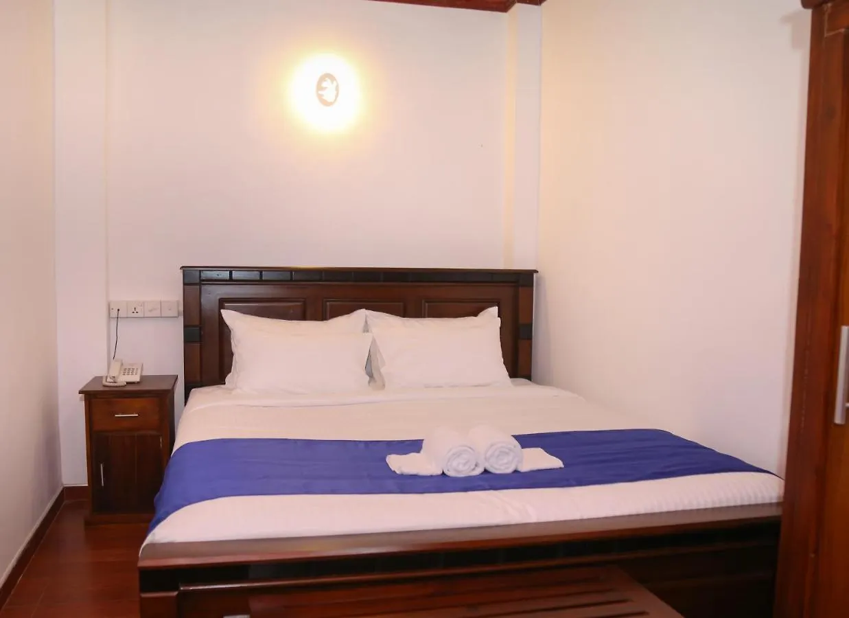 Hotel Sara Kandy
