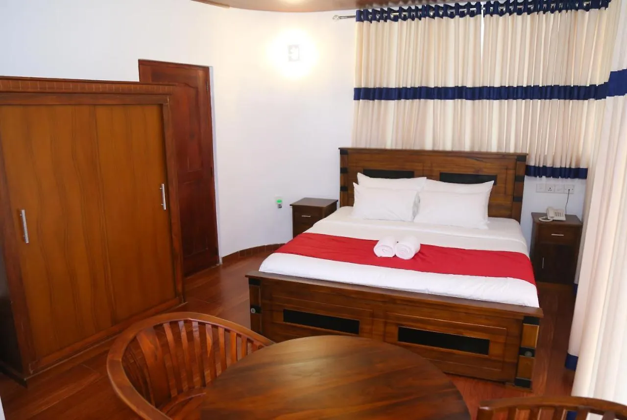 ***  Hotel Sara Kandy Sri Lanka