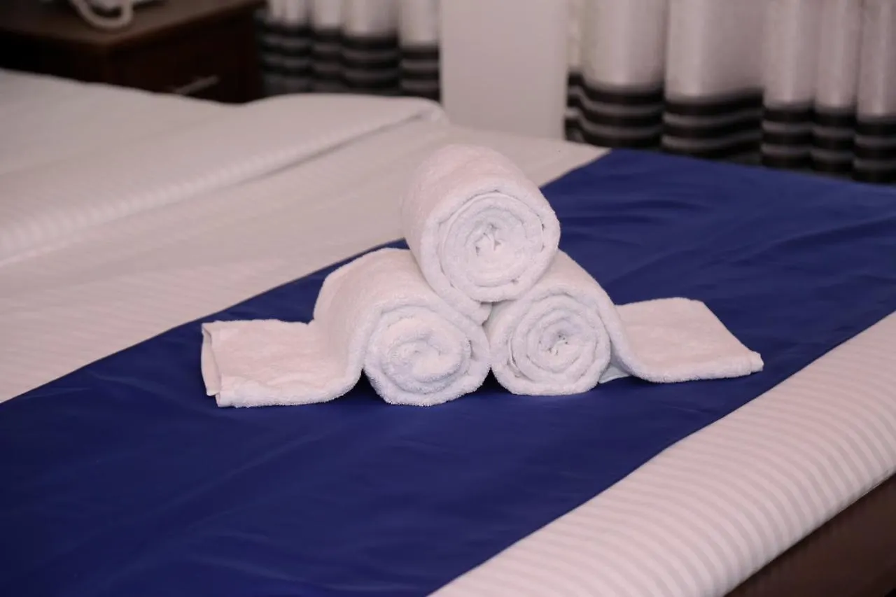***  Hotel Sara Kandy Sri Lanka