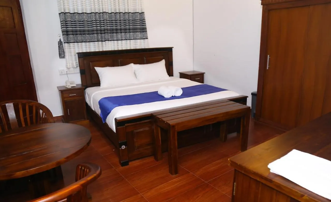 Hotel Sara Kandy
