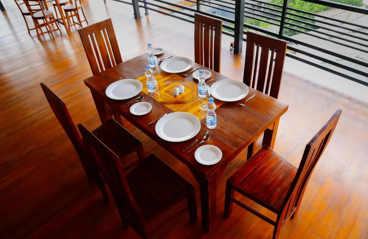 Hotel Sara Kandy