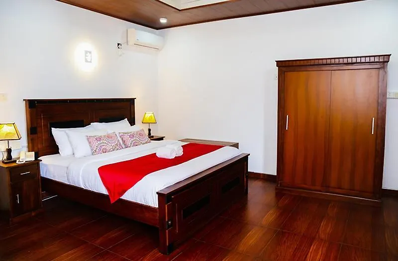 Hotel Sara Kandy
