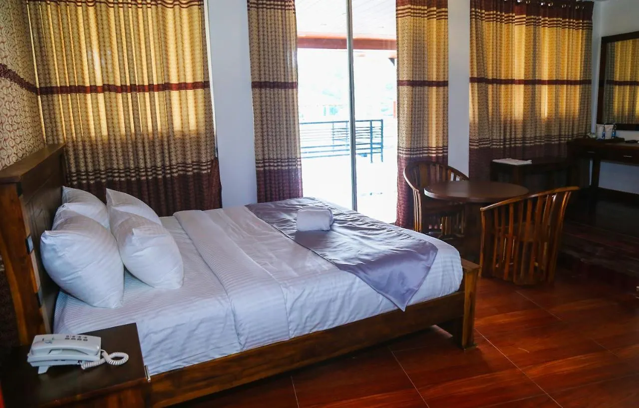 Hotel Sara Kandy Sri Lanka